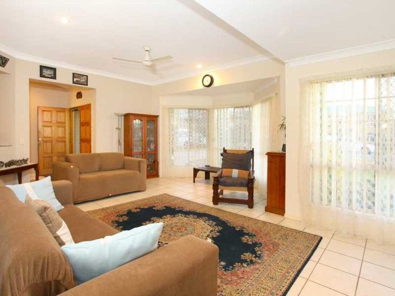 Photo - 14 Carter Street, Pacific Pines QLD 4211 - Image 6