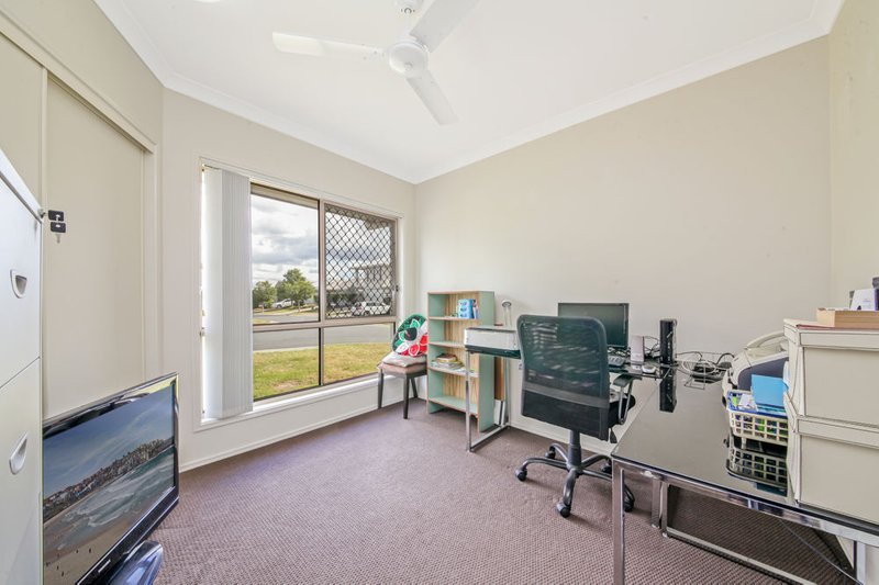 Photo - 14 Cascades Street, North Lakes QLD 4509 - Image 18