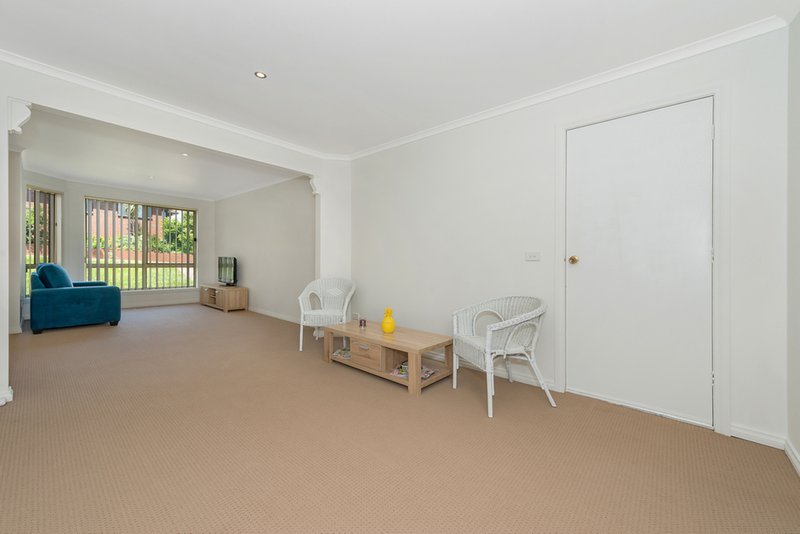 Photo - 14 Casey Drive, Lalor VIC 3075 - Image 5