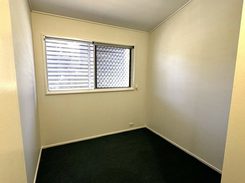 Photo - 14 Cassandra Street, Chapel Hill QLD 4069 - Image 8