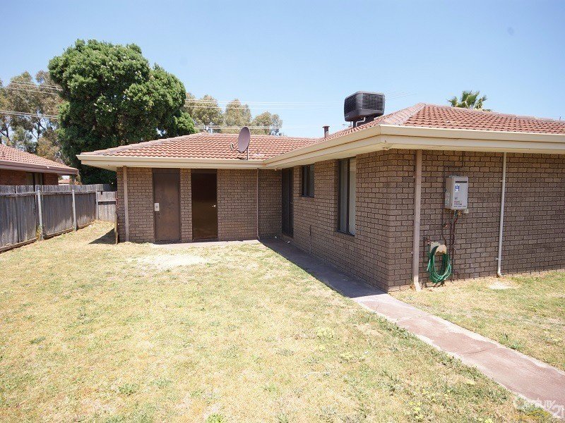 Photo - 14 Casserley Road, Rockingham WA 6168 - Image 17