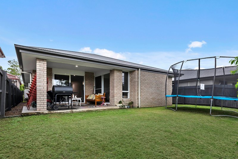 Photo - 14 Cassidy Crescent, Bridgeman Downs QLD 4035 - Image 13