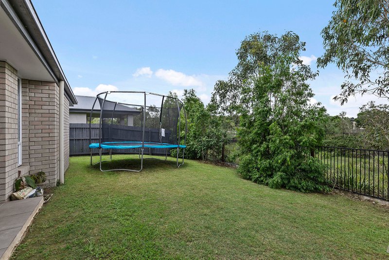 Photo - 14 Cassidy Crescent, Bridgeman Downs QLD 4035 - Image 14