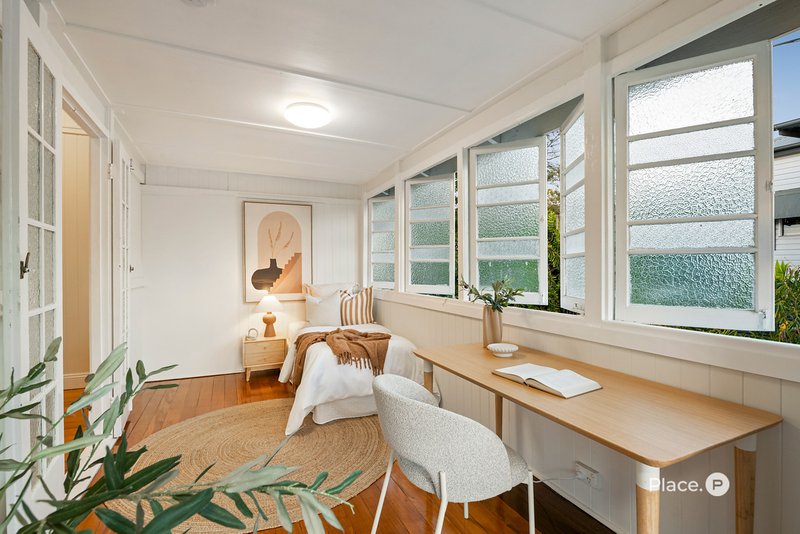 Photo - 14 Cedar Street, Greenslopes QLD 4120 - Image 8