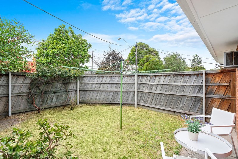 Photo - 1/4 Centre Dandenong Road, Cheltenham VIC 3192 - Image 8