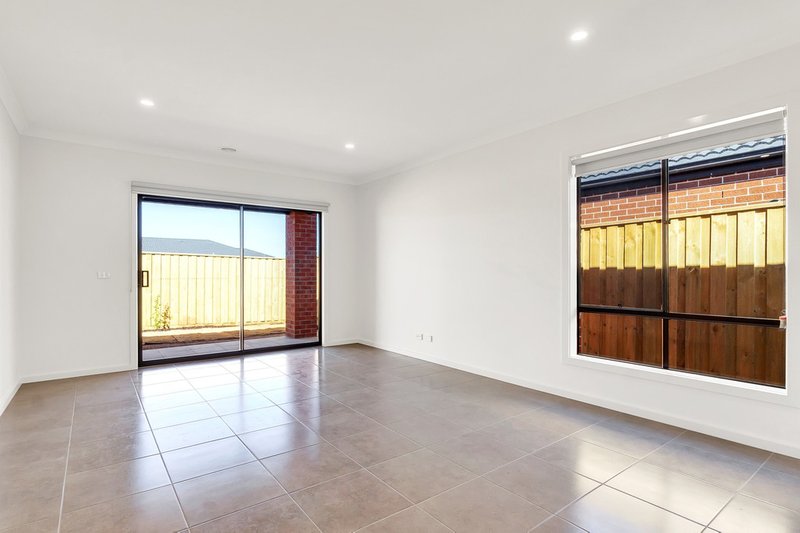 Photo - 14 Cerado Road, Wyndham Vale VIC 3024 - Image 4