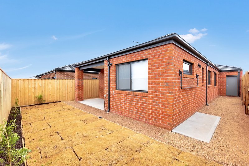 Photo - 14 Cerado Road, Wyndham Vale VIC 3024 - Image 16