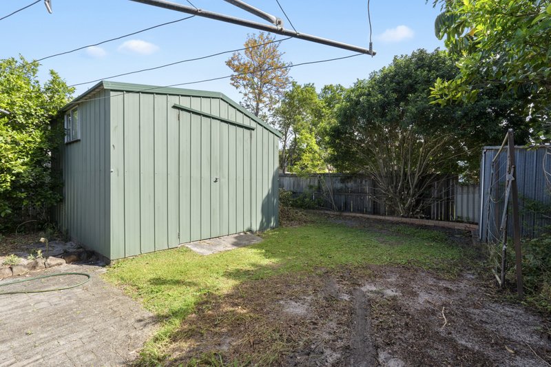 Photo - 14 Chainey Avenue, Miami QLD 4220 - Image 6