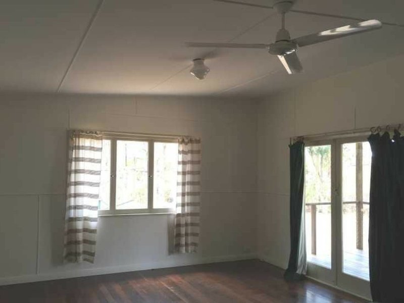 Photo - 14 Chapman Street, Miriam Vale QLD 4677 - Image 9