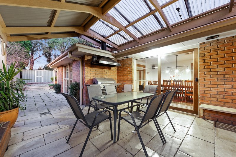 Photo - 14 Chappell Drive, Wantirna South VIC 3152 - Image 12