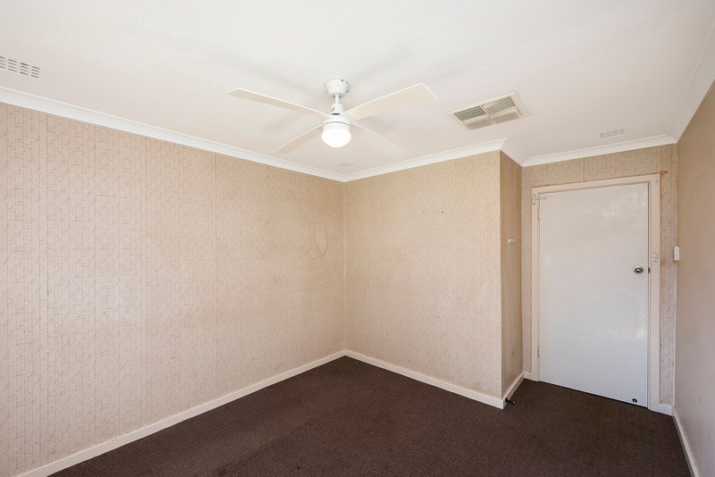 Photo - 14 Chasley Court, Kelmscott WA 6111 - Image 12