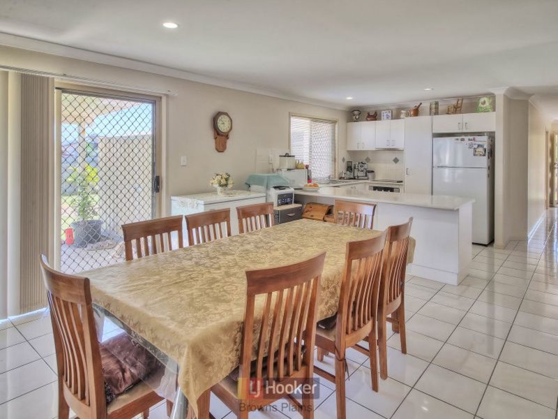 Photo - 14 Chesan Court, Crestmead QLD 4132 - Image 5