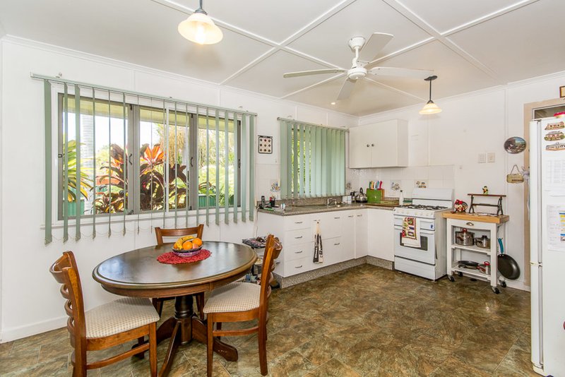 Photo - 14 Chesterfield Street, Wavell Heights QLD 4012 - Image 4