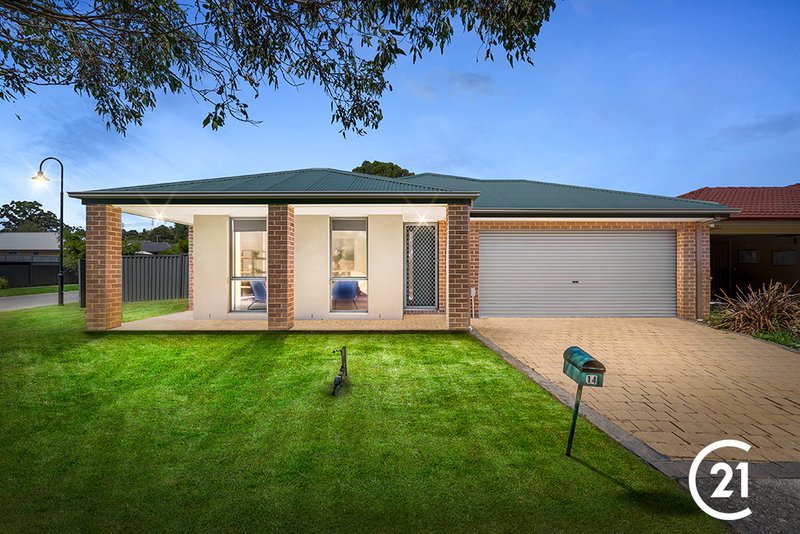 14 Chestnut Chase, Pakenham VIC 3810