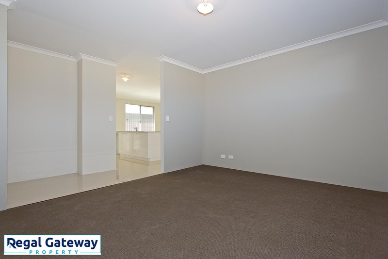 Photo - 14 Chicory Street, Treeby WA 6164 - Image 9