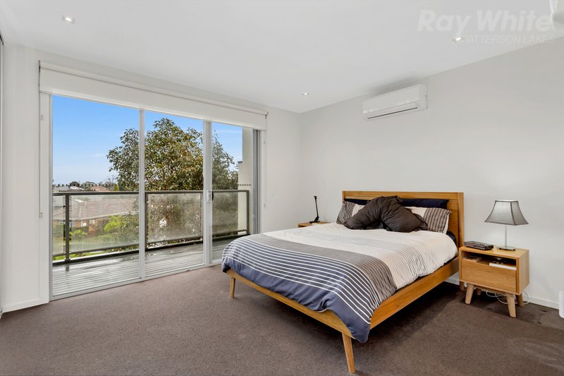 Photo - 14 Chicquita Circuit, Mentone VIC 3194 - Image 6