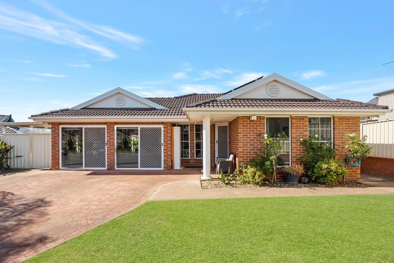 Photo - 14 Christmas Place, Green Valley NSW 2168 - Image 2