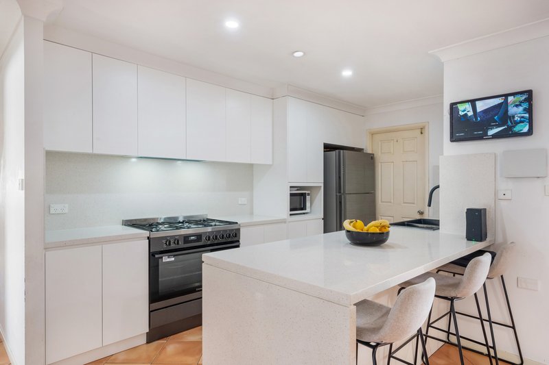 Photo - 14 Christmas Place, Green Valley NSW 2168 - Image 6