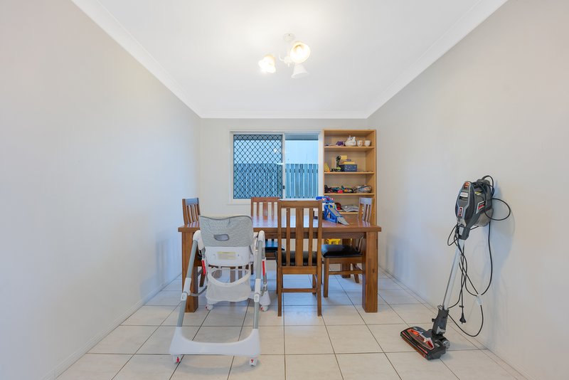 Photo - 14 Clair Avenue, Deception Bay QLD 4508 - Image 6