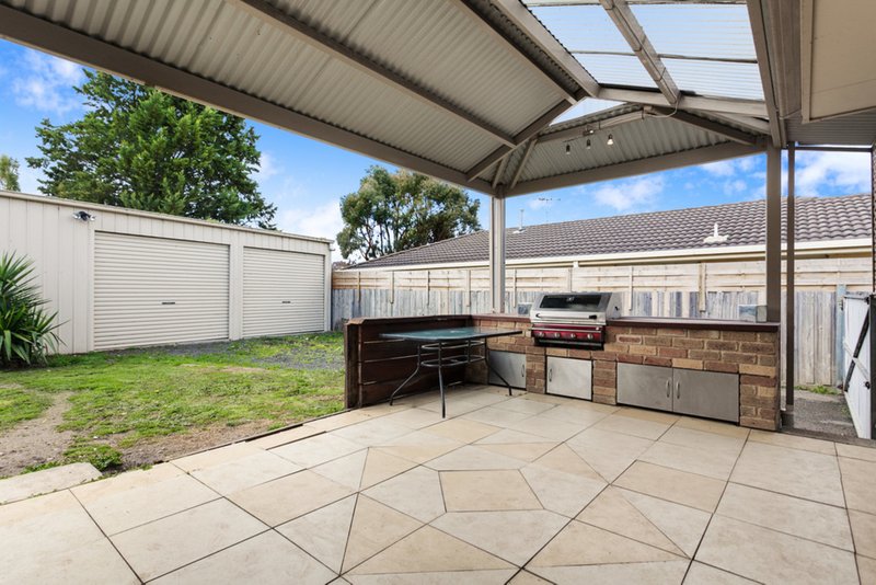 Photo - 14 Claire Close, Pakenham VIC 3810 - Image 13