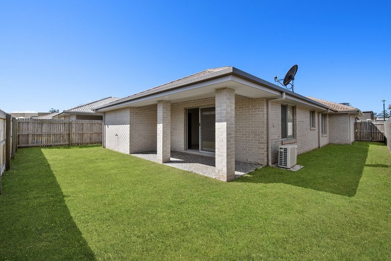 Photo - 14 Clancy Court, Rothwell QLD 4022 - Image 12