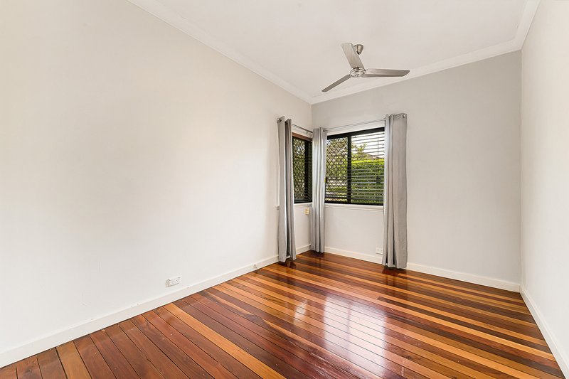 Photo - 14 Clausen Street, Mount Gravatt East QLD 4122 - Image 9