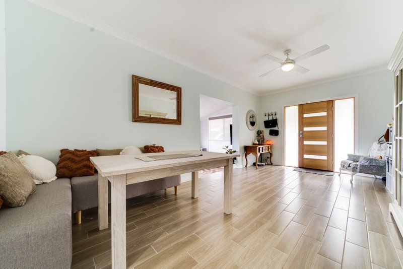 Photo - 14 Clayton Drive, Edens Landing QLD 4207 - Image 5