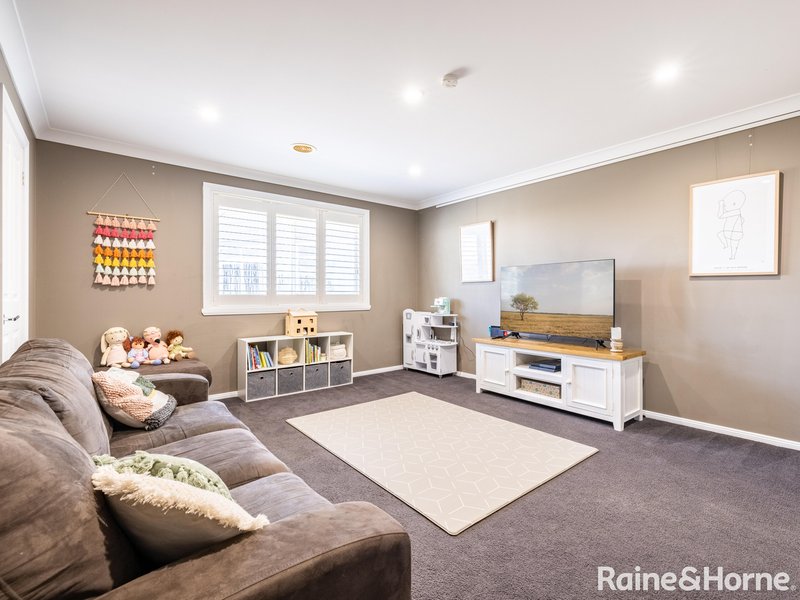 Photo - 14 Clifton Court, Kelso NSW 2795 - Image 6