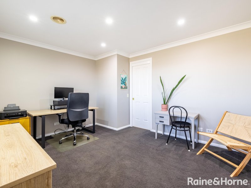 Photo - 14 Clifton Court, Kelso NSW 2795 - Image 13