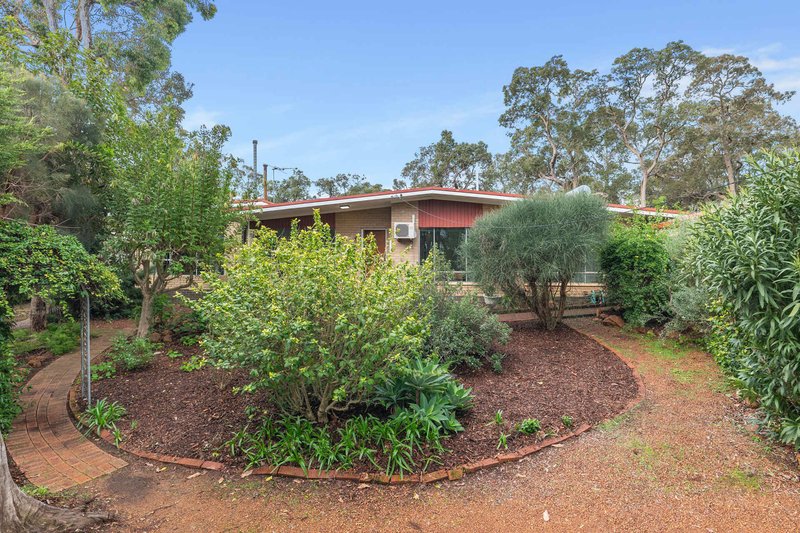 14 Collins Road, Kalamunda WA 6076