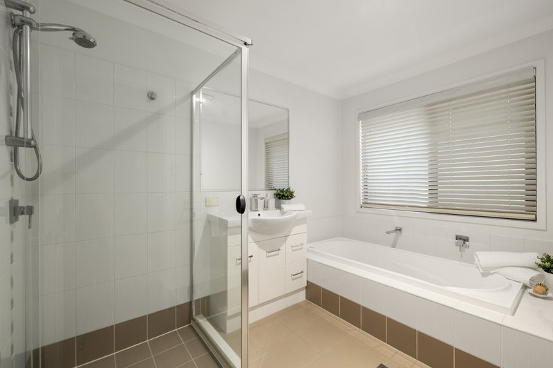 Photo - 14 Colorado Drive, Springfield Lakes QLD 4300 - Image 12