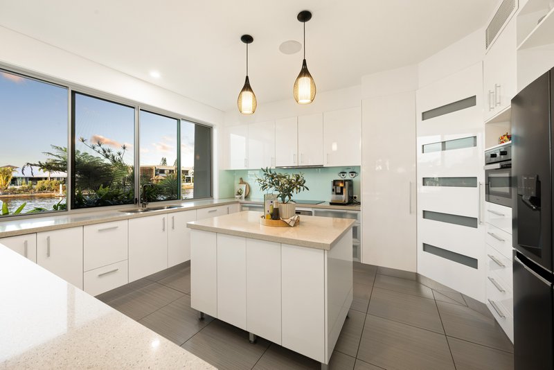 Photo - 14 Columba Place, Pelican Waters QLD 4551 - Image 6