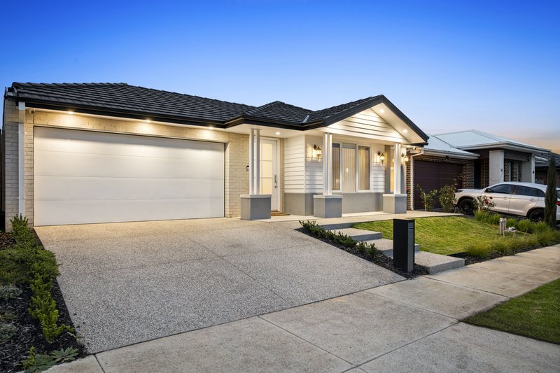 Photo - 14 Commonwealth Circuit, Donnybrook VIC 3064 - Image 2