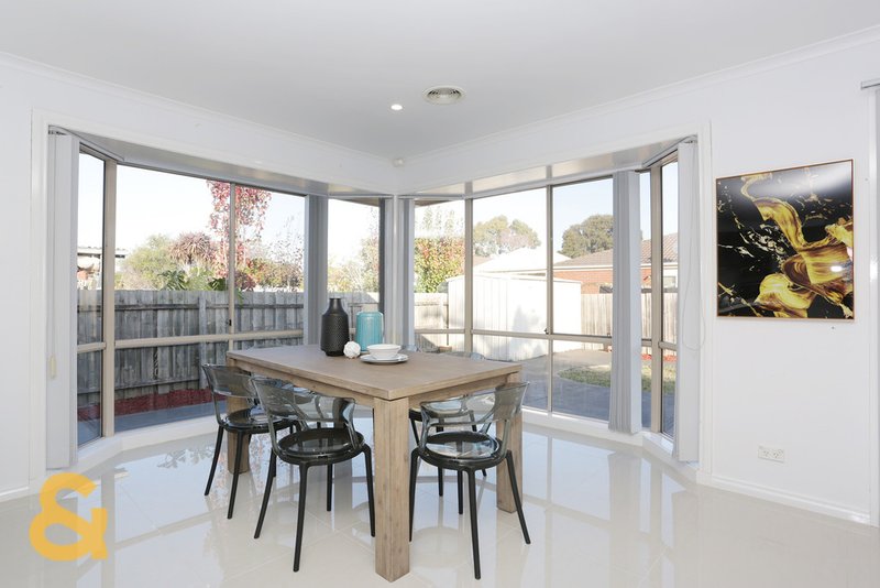 Photo - 14 Congo Court, Roxburgh Park VIC 3064 - Image 4