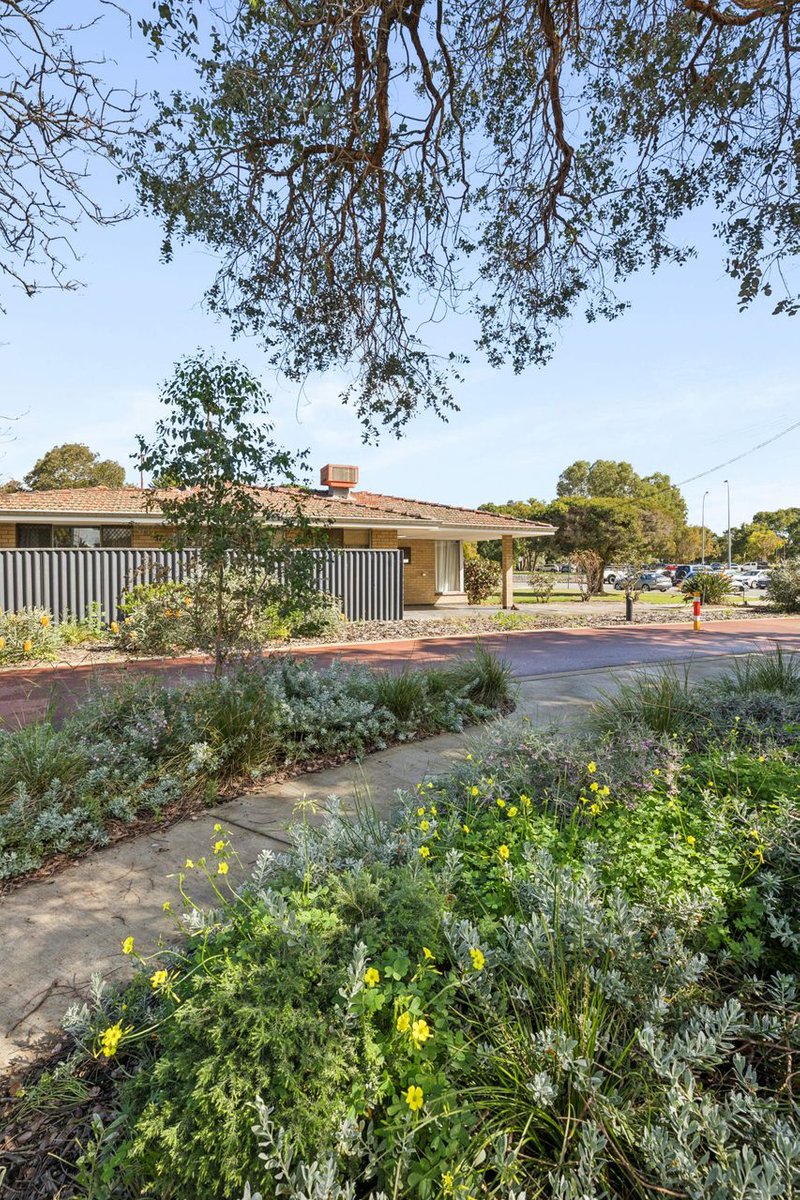 Photo - 14 Conlon Street, Waterford WA 6152 - Image 25