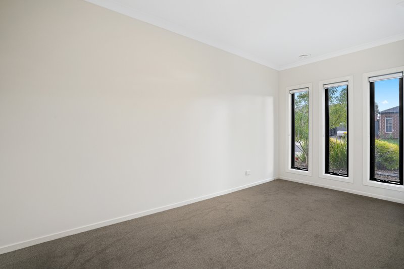 Photo - 14 Connors Road, Mernda VIC 3754 - Image 6