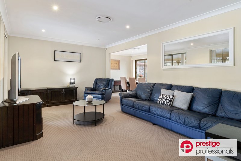 Photo - 14 Continua Court, Wattle Grove NSW 2173 - Image 2