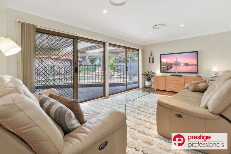 Photo - 14 Continua Court, Wattle Grove NSW 2173 - Image 6