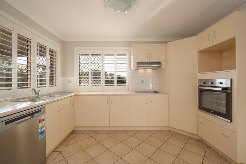 Photo - 14 Coolibah Street, Kin Kora QLD 4680 - Image 2