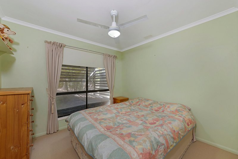 Photo - 14 Coonarr Road, Kinkuna QLD 4670 - Image 11