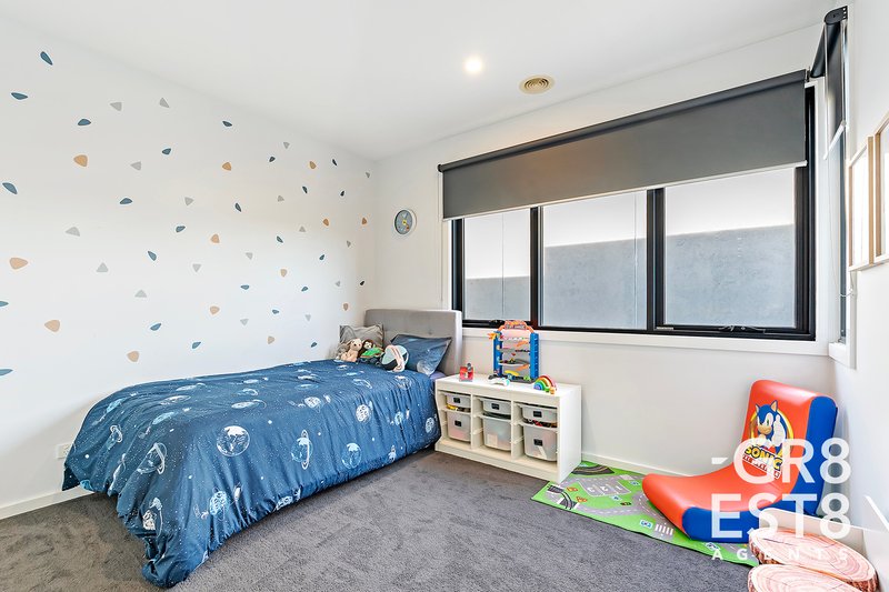 Photo - 14 Coral-Pea Way, Cranbourne West VIC 3977 - Image 13