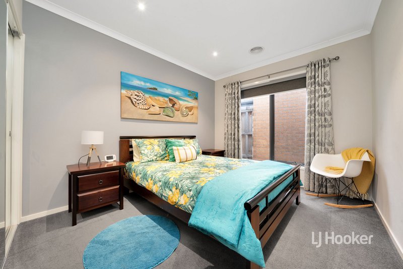 Photo - 14 Corboy Close, Point Cook VIC 3030 - Image 10