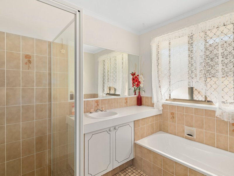 Photo - 14 Cormack Place, Currumbin Waters QLD 4223 - Image 11