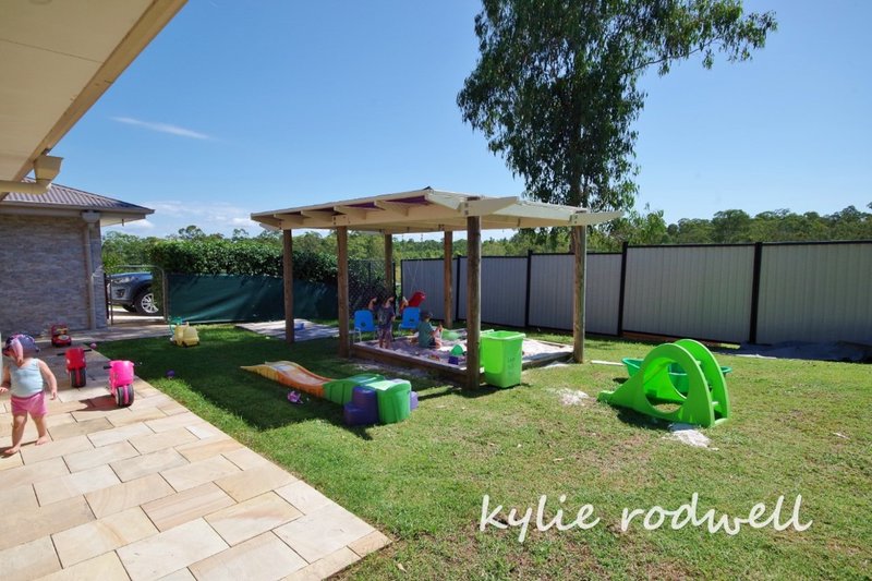 Photo - 14 Corona Crt , Gleneagle QLD 4285 - Image 5