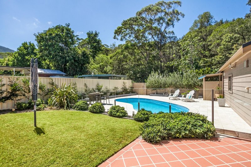 14 Corrie Road, Woonona NSW 2517