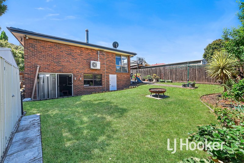 Photo - 14 Cotham Square, Hampton Park VIC 3976 - Image 8