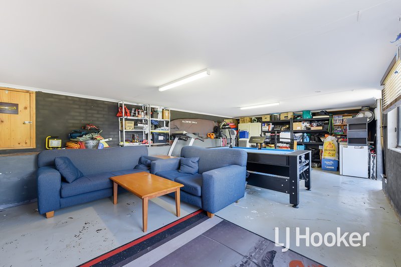 Photo - 14 Cotham Square, Hampton Park VIC 3976 - Image 16