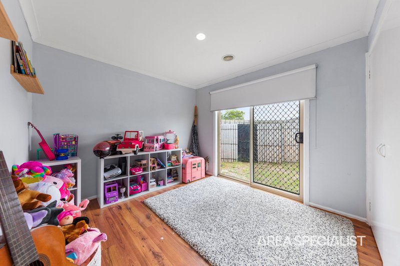 Photo - 14 County Close, Koo Wee Rup VIC 3981 - Image 12