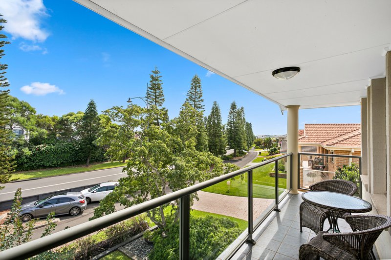 Photo - 14 Cove Boulevard, Shell Cove NSW 2529 - Image 6