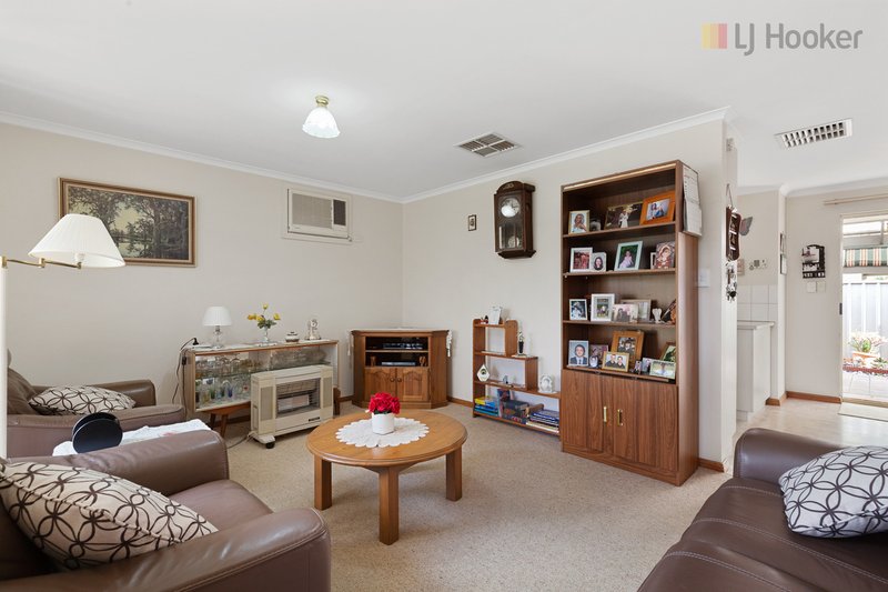 Photo - 1/4 Coventry Street, Oaklands Park SA 5046 - Image 3